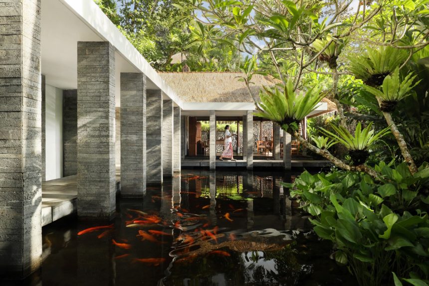 コモウマウブド